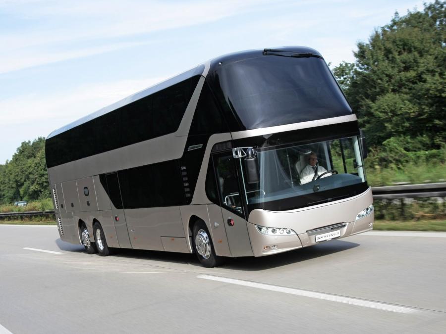 Neoplan Skyliner 2010 года  (фото 5 из 13)
